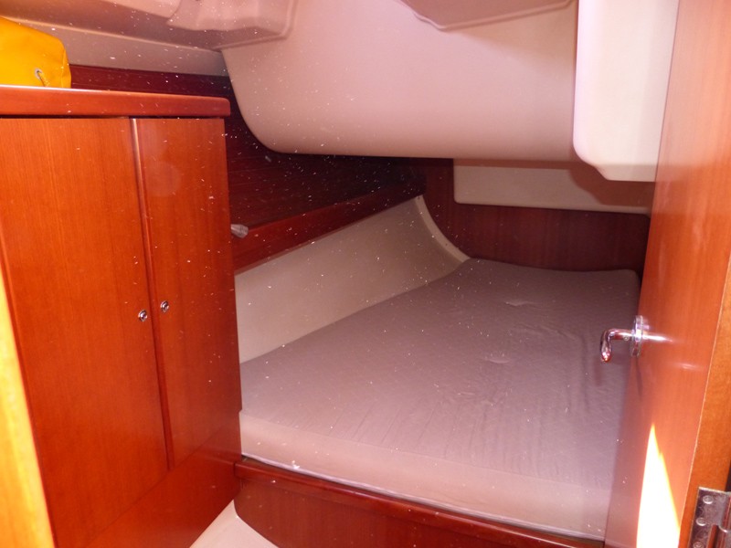 Dufour 425 - 38a.jpg